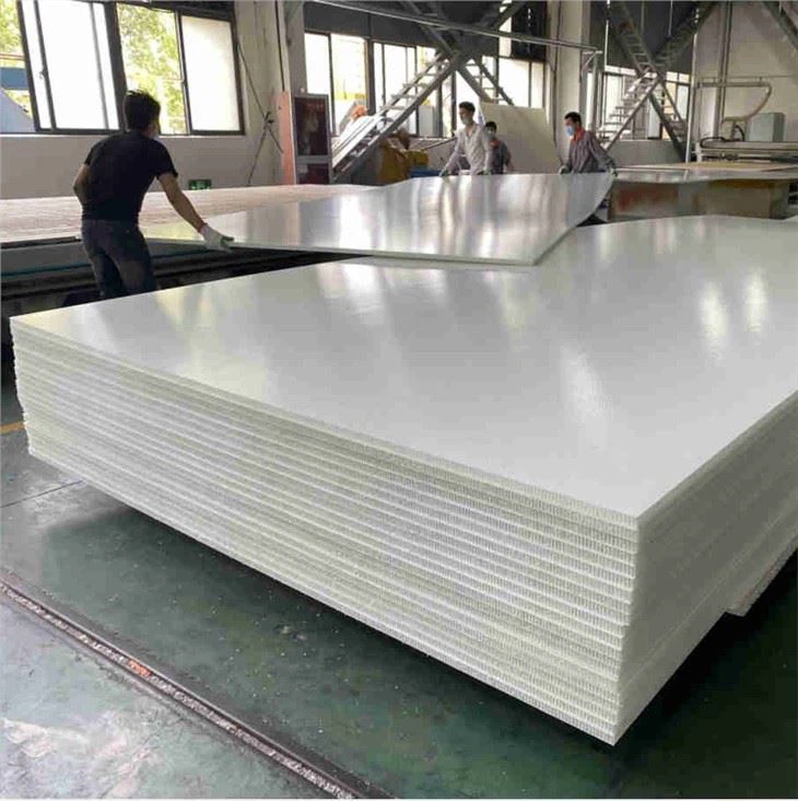 Pontoon Boat Deck 4